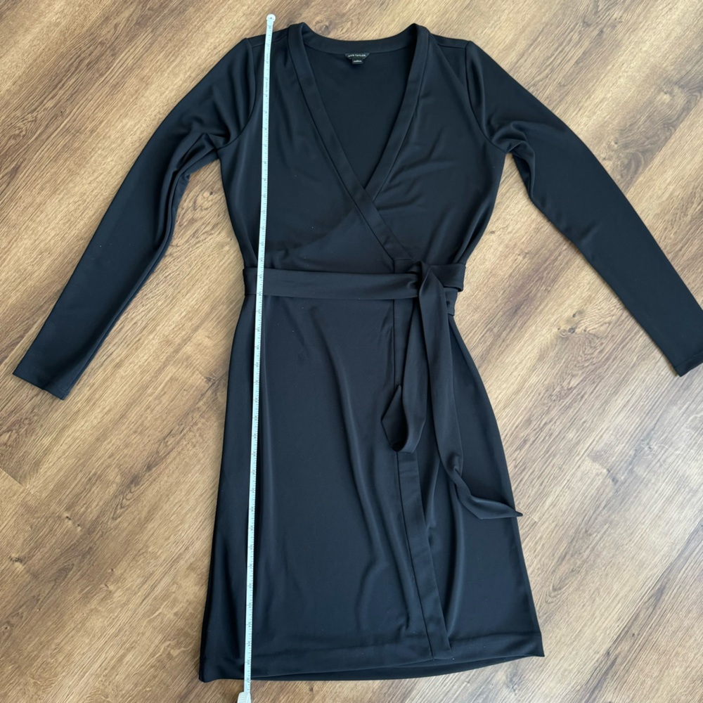 EUC - Ann Taylor - Black Wrap Dress Long Sleeve Deep V-neck - Picture 9 of 11